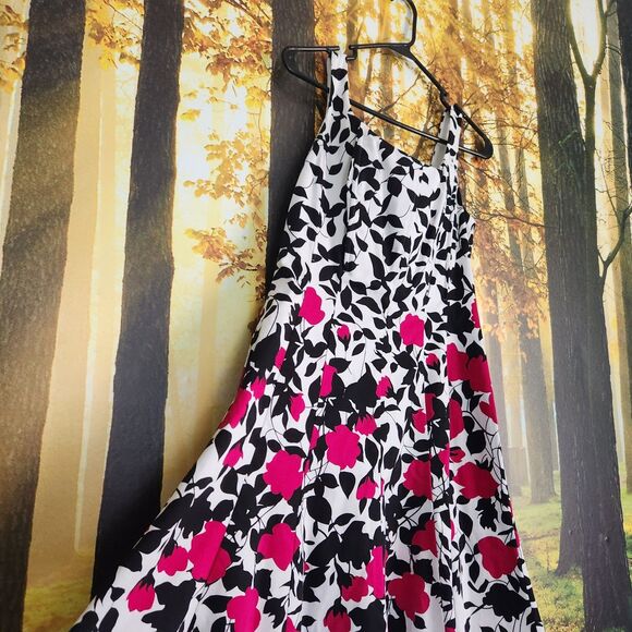 Nine West White Dress w/ Pink & Black Floral Fit and Flare w/ Boning Size 6 Zip - Picture 5 of 16